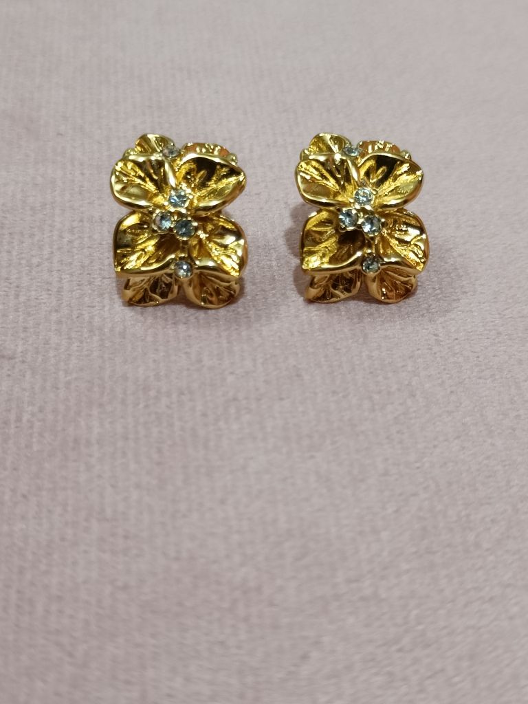 Flower Studs