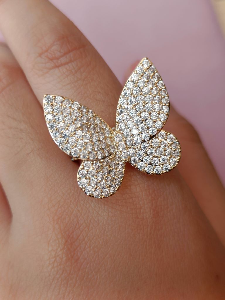 Wings Studded Ring